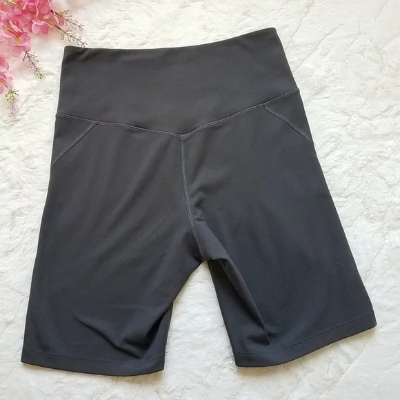 Girlfriend Collective High Rise Bike Shorts in Moon - Picture 4 of 8